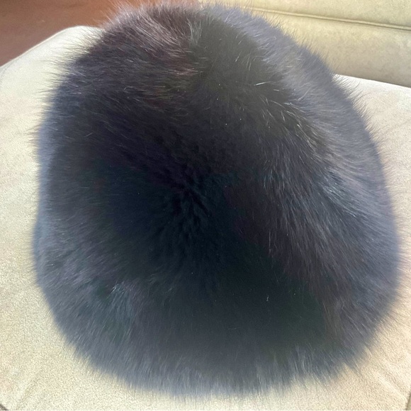 BLACK MINK CAP - Picture 4 of 6